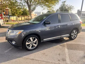 Used Nissan Pathfinder in Muscat