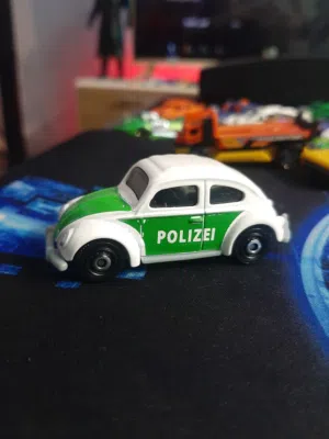 مجموعة من 30 سيارة  Hot wheels  Match box  البيع للمجموعة كاملة 15 دينار  في منهم إنتاج قديم  عمان م