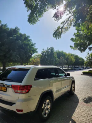Jeep Grand Cherokee 2012 For Sale جراند شيروكي للبيع