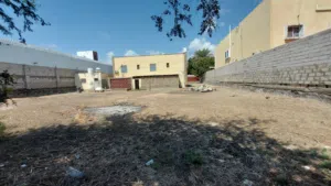 200 m2 More than 6 bedrooms Villa for Sale in Aden Other