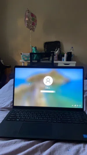 Dell Vostro 3510 Laptop – بحالة ممتازة