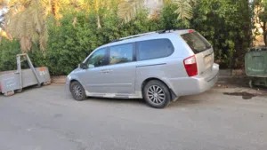 Used Kia Carnival in Al Ahmadi