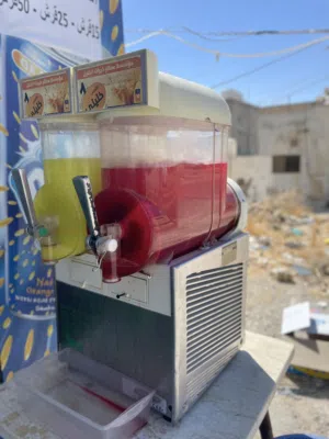 ماكنة سلاش ايطالية بسعر مناسب جدا سعة كل حوض 10 لتر