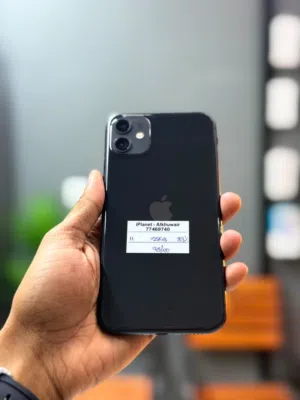 iPhone 11-128 GB Fine and smooth working condition phone