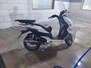 موتو بينبلي ايطالي