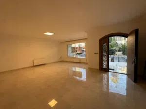 شقه دوبلكس غير مفروشه للايجار في الصويفيه ( Property 44472 )-164920