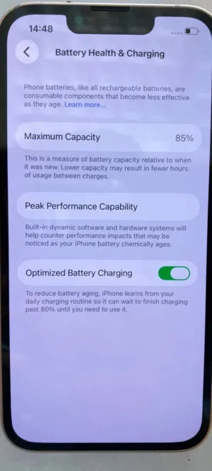 Apple iPhone 11 128 GB in Al Dhahirah