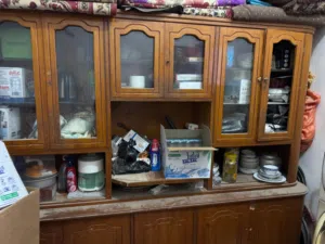 ميز صاج ( اخشاب ) كبير متعدد الاستخدام بجوده ممتازه وبيها مجال