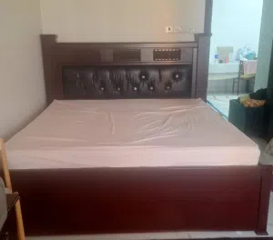 أثاث مستعمل للبيع