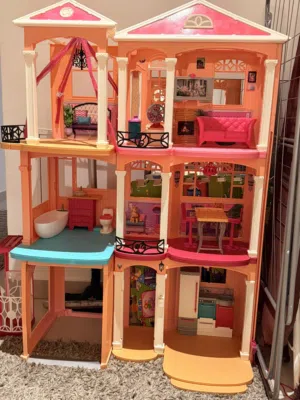 بيت باربي اصلي