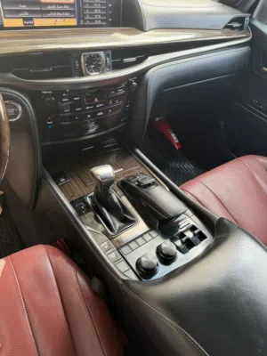 Used Lexus LX in Amman