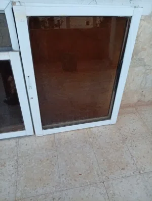 ثلاث نوافذ مستعمله للبيع بحالة ممتازة