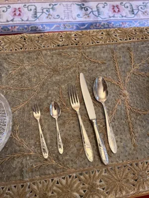 37 قطعة من طاقم فضية ألباكا أصلية مختومة