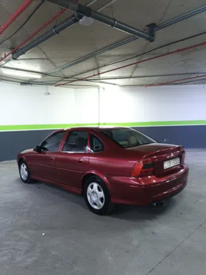 Used Opel Vectra in Madaba