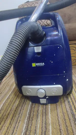 مكنسة كهربائية Mega في حالة جيدة جدا