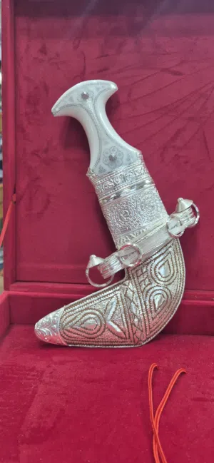 خنجر للأطفال قرن فايبر و خشب مع الضمان