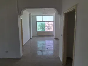 شقه للايجار خلف ادارة السير، الجندويل