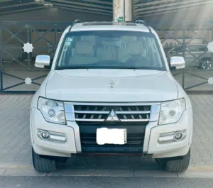 Used Mitsubishi Pajero in Al Riyadh