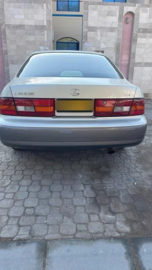 Used Lexus ES in Al Dakhiliya
