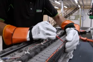 عرض على صيانة خلايا بطاريات الهايبرد