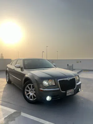 للبدل او للبيع كرايسلر 2010 اعلى صنف v6وكاله البحرين مرغوب جداا جداا