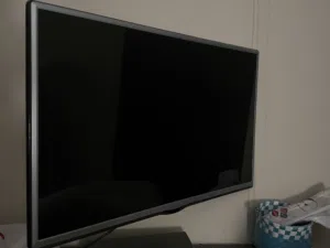 LG Smart TV 42 Inch شاشة LG سمارت 42 بوصة