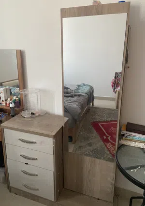 Dresser with Mirror and drawers