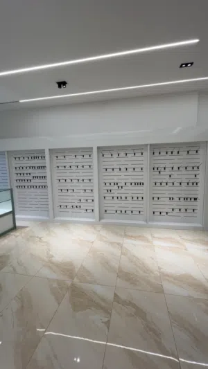 ديكور للبيع.