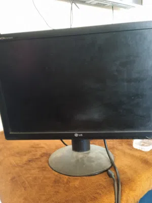 شاشه زائد كرت شاشه amd hd 7700 للبدل على كرت أقواه