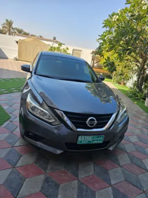 Used Nissan Altima in Al Batinah