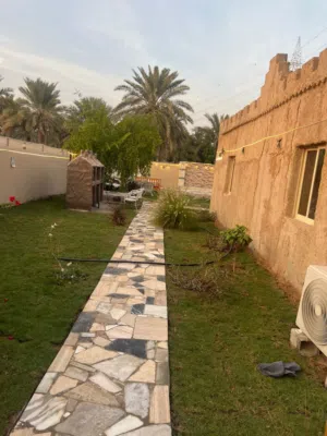 4 Bedrooms . Furnished . Daily0