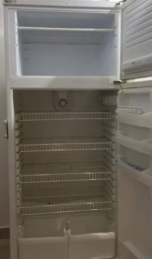 ثلاجة مستعملة ب 600 دينار