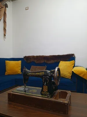 مكينة خياطة قديمة انتيكا