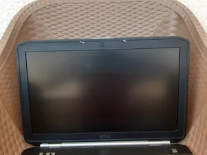 Dell . Windows . 15.6"2