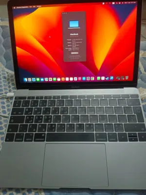 Apple mac book 2017