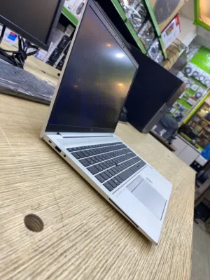 hp i7-10 Gen