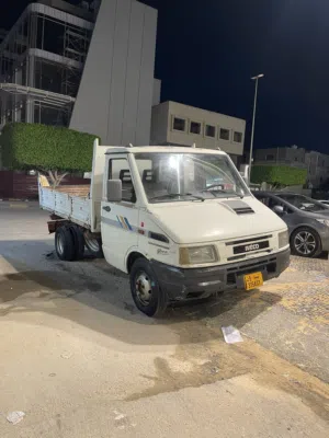 سياره إفكو 12 40 قلابه صندوق ثلاث جهات كريك بومبه زيت مأطور وهيكل كويس كرونه وكمبيو باهي