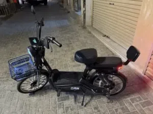 سكوتر كبير للبيع بدون أي مشاكل نظيف جدا