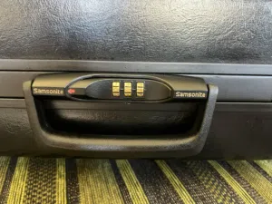 حقيبة سامسونايت Samsonite سوداء صلبة كلاسيكية صناعه امريكيه Made in USA