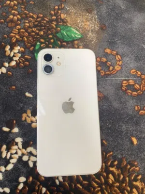 Apple iPhone 12 64 GB in Tripoli