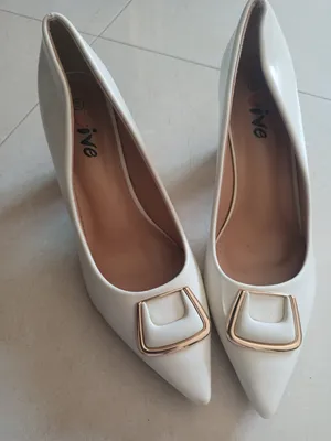 ‏أحذية مريحة ‏.‏ أخرى ‏.‏ 40‏0
