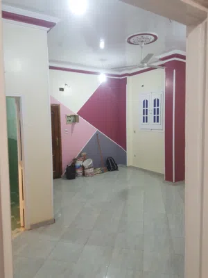 شقه فاضيه للإيجار الشهرى 3500