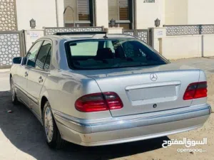 مرسيدس E200 2001 كمبرسر