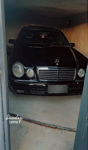 used-mercedes-benz-e-class-in-nablus
