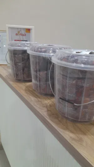 أجود أنواع التمور لدينا