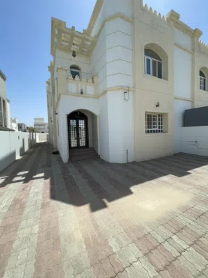 300 m2 4 Bedrooms Villa for Rent in Muscat Al Maabilah