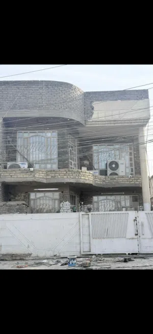بيت 100 متر واجهه 7 نزال 15 ركن شارع عريض
