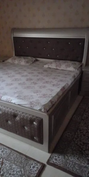 للبيع سرير مستعمل