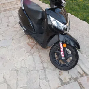 سكوتر هوندا اكتيفيا بحالة الوكالة بسعر حرق 750د