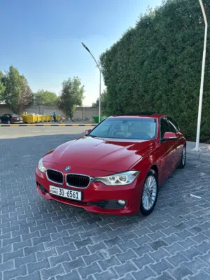 BMW 320i Luxury موديل 2013 – للبيع بحالة ممتازة - بي ام للبيع